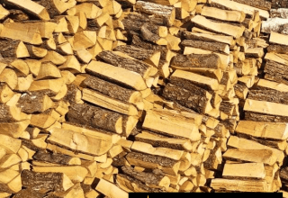 Рубані дрова Луцьк-ціна купити дрова чурки в Луцьку